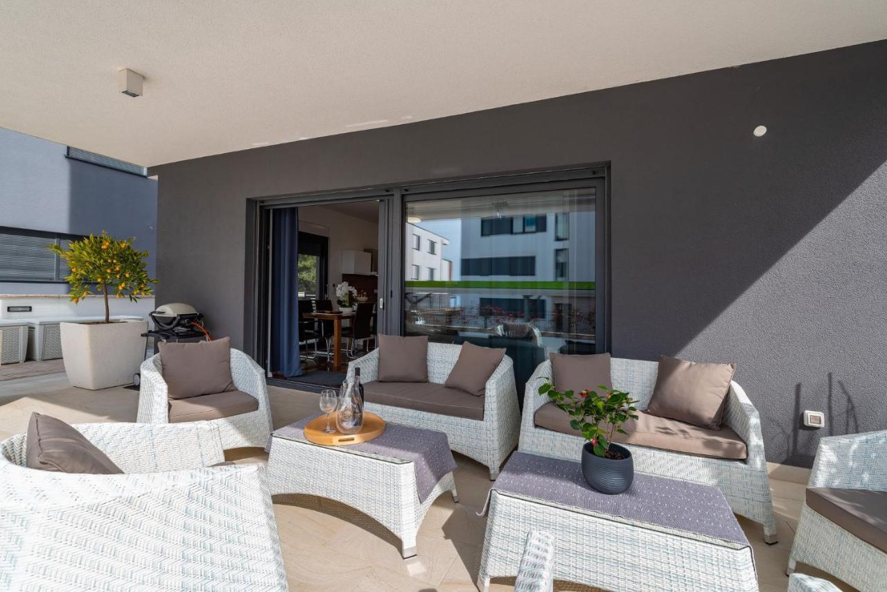 Apartman Darija Сукошан Экстерьер фото